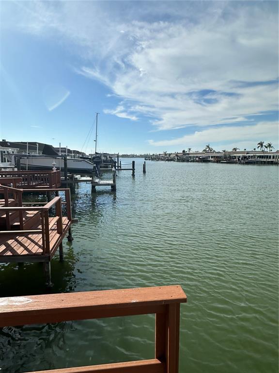 Picture of 409 Boca Ciega Point Boulevard S Unit 1008, St Petersburg, FL 33708