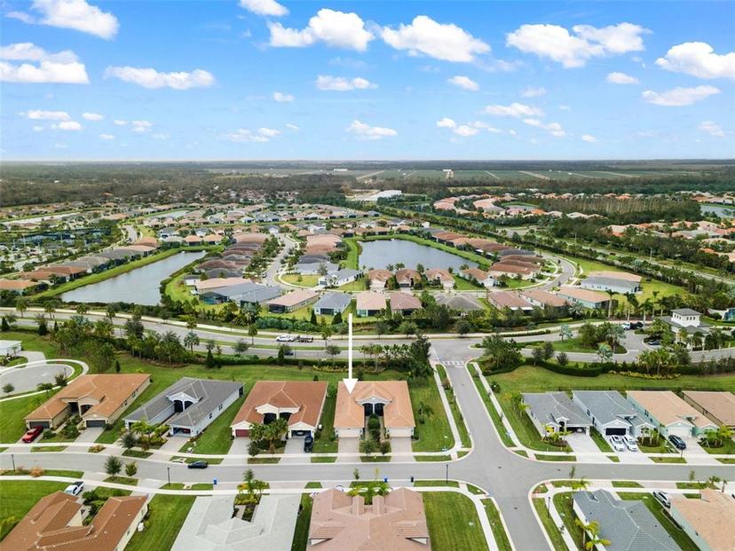 Picture of 4905 Avila Lakes Drive, Wimauma FL 33598
