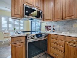 Picture of 102 Cedar Way, Yalaha, FL 34797
