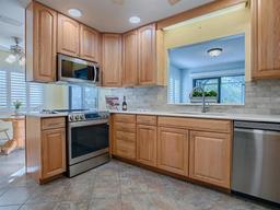Picture of 102 Cedar Way, Yalaha, FL 34797