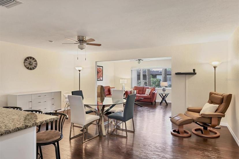 Picture of 6100 Greenview Drive Unit 145, Sarasota FL 34231