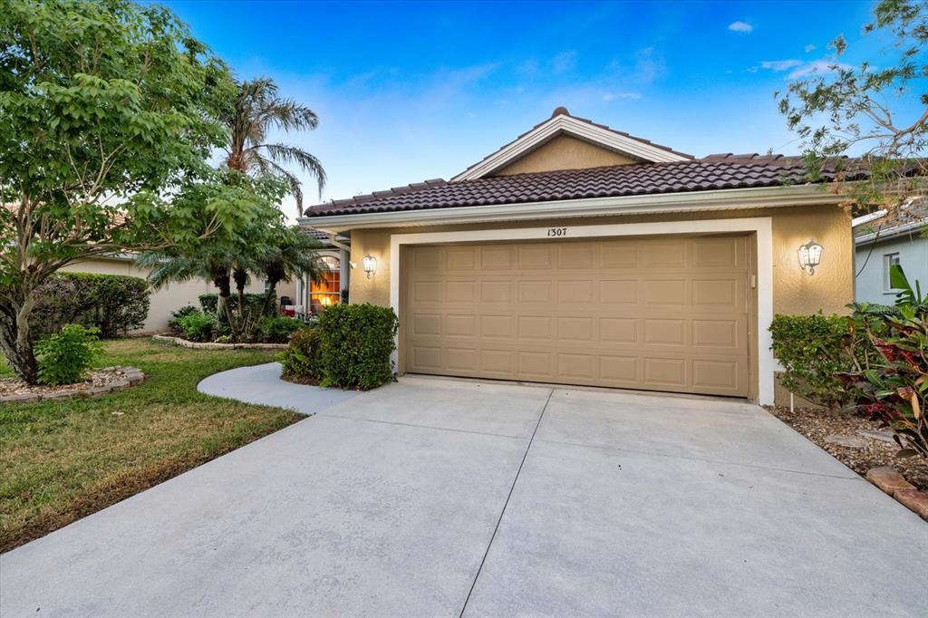 Picture of 1307 Highland Greens Drive, Venice, FL 34285