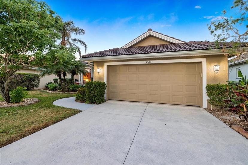 Picture of 1307 Highland Greens Drive, Venice FL 34285