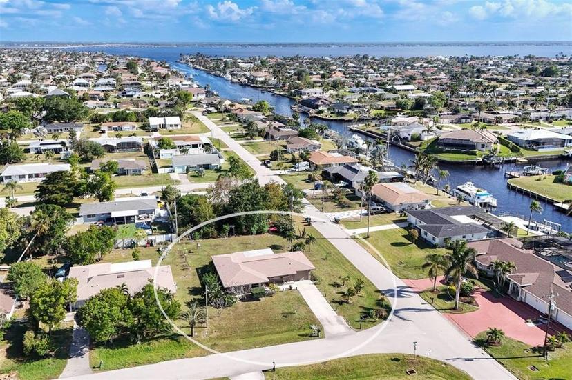 Picture of 2717 SE 17Th Place, Cape Coral FL 33904
