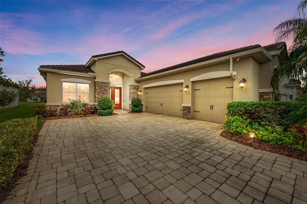 Picture of 31176 Chesapeake Bay Drive, Wesley Chapel, FL 33543