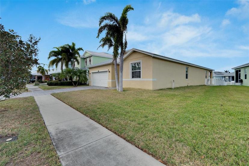 Picture of 442 Bahama Grande Boulevard, Apollo Beach FL 33572