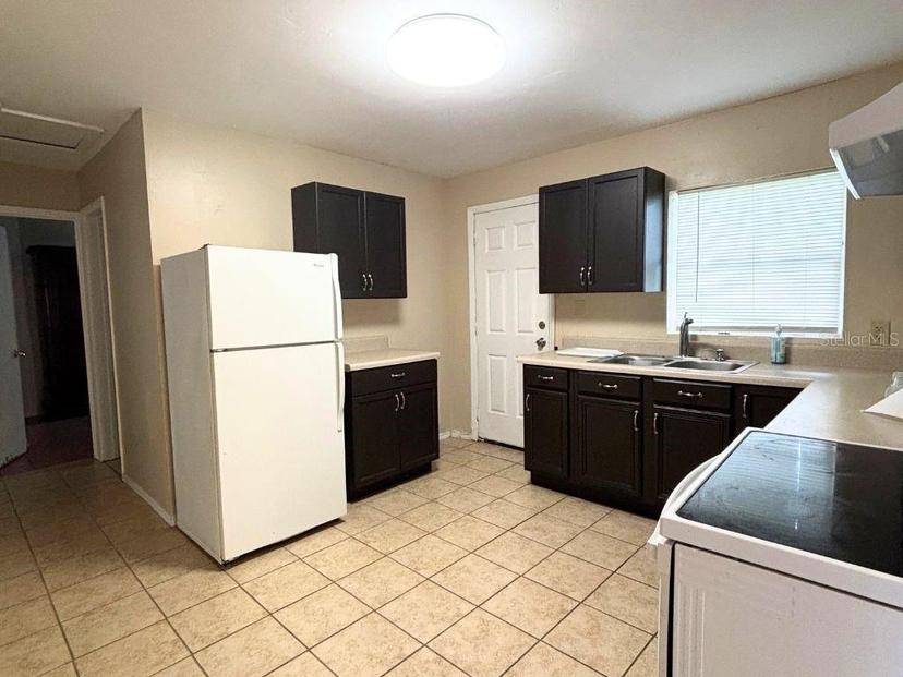 Picture of 5165 Gwynne Avenue, Orlando FL 32810