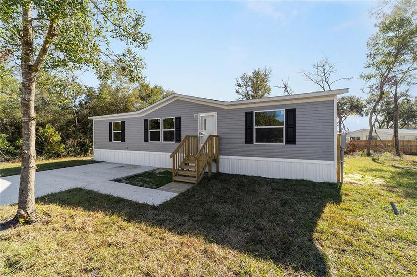Picture of 18478 SE 58Th Place, Ocklawaha FL 32179