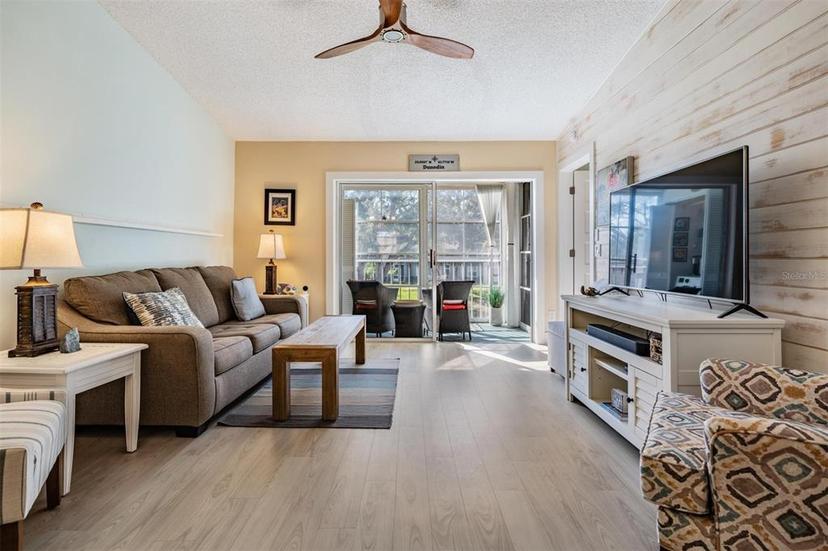 Picture of 1435 Millstream Lane Unit 202, Dunedin FL 34698