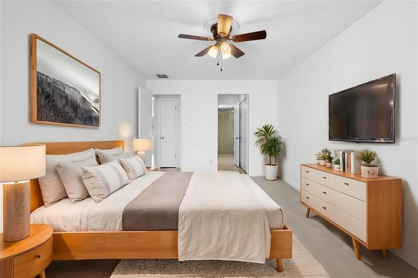 Picture of 1222 Village Way, Orlando FL 32807