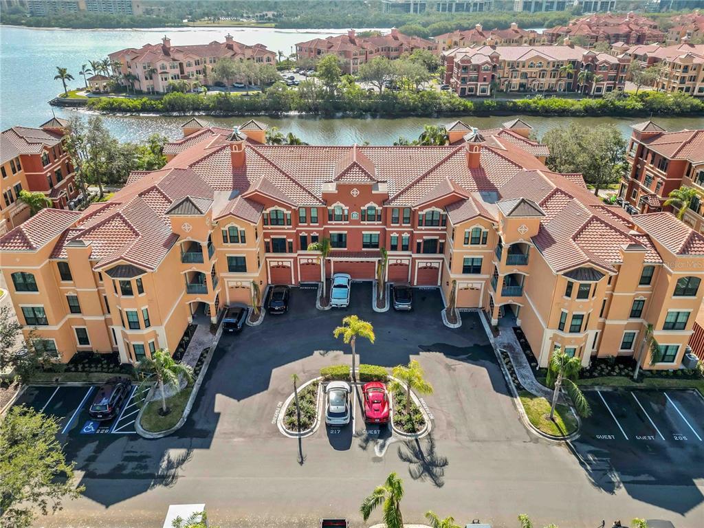 Picture of 2749 Via Cipriani Unit 1021B, Clearwater, FL 33764