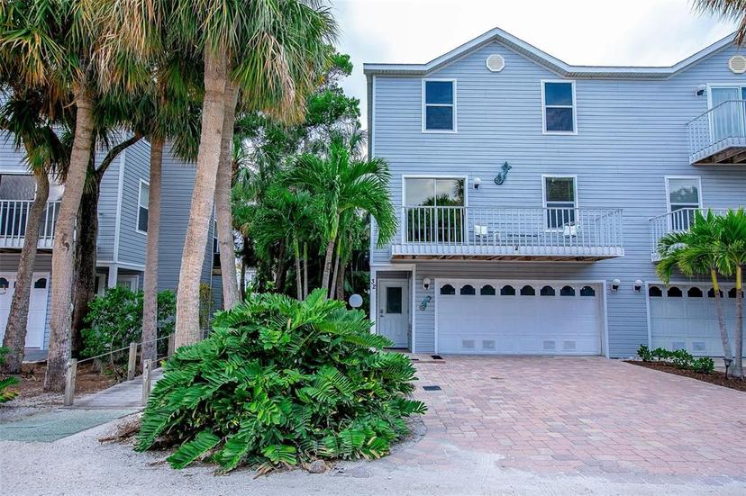 Picture of 6250 Holmes Boulevard Unit 32, Holmes Beach FL 34217