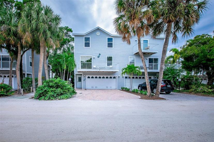 Picture of 6250 Holmes Boulevard Unit 32, Holmes Beach FL 34217