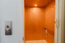 Picture of 140 Brightwater Drive Unit 6, Clearwater Beach, FL 33767