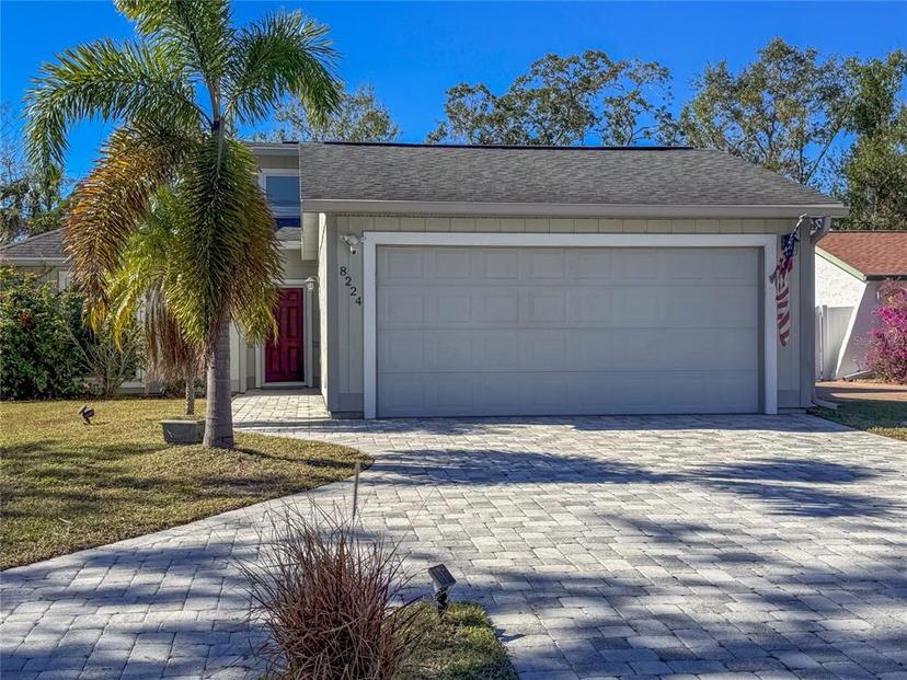 Picture of 8224 Country Oaks Court, Sarasota FL 34243