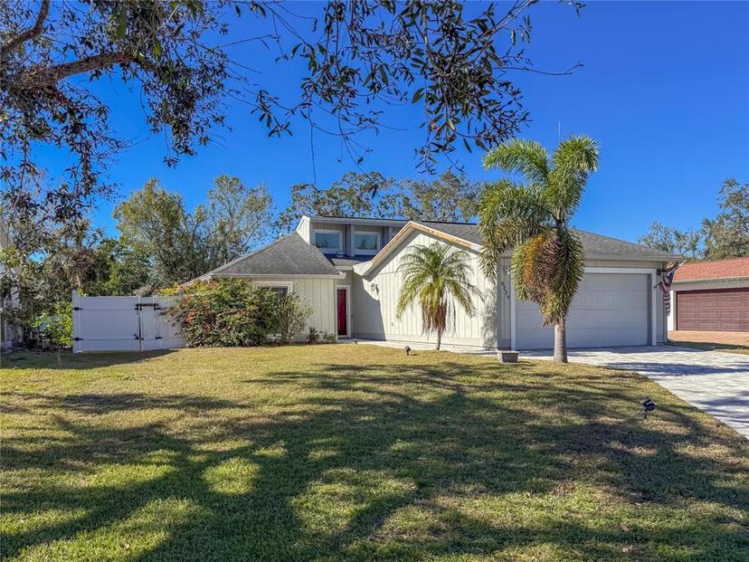 Picture of 8224 Country Oaks Court, Sarasota FL 34243