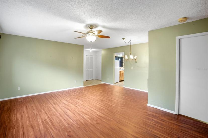 Picture of 2549 Oakleaf Lane Unit 36C, Clearwater FL 33763