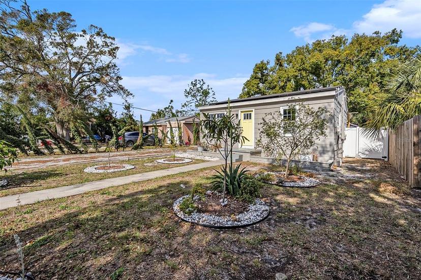 Picture of 4809 11Th Avenue S, St Petersburg FL 33711