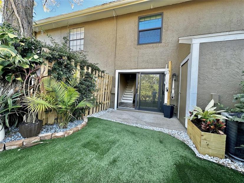 Picture of 16543 Lake Brigadoon Circle, Tampa FL 33618