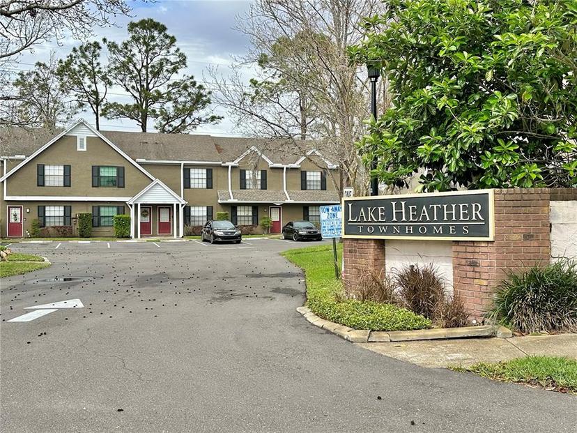 Picture of 16543 Lake Brigadoon Circle, Tampa FL 33618