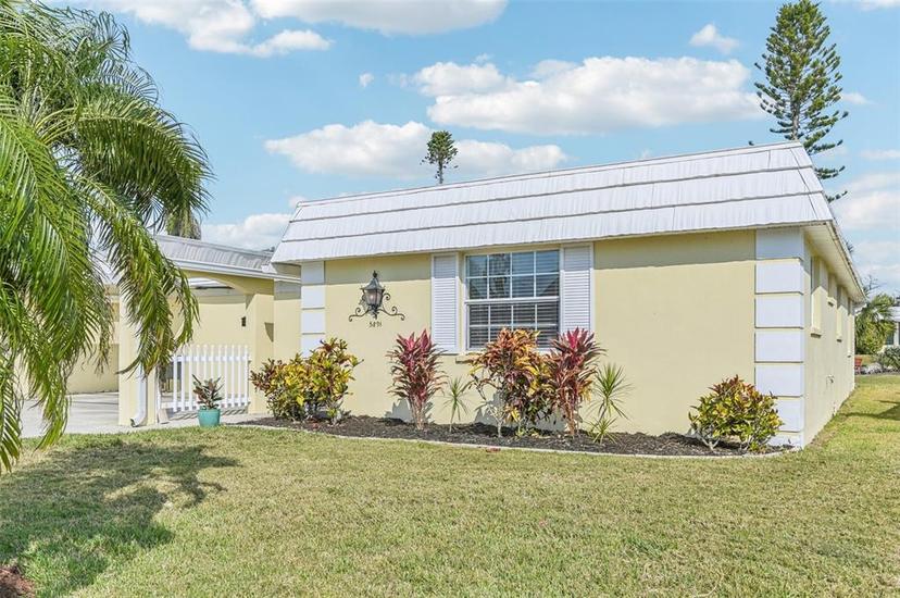 Picture of 5891 Tidewood Avenue Unit 1, Sarasota FL 34231