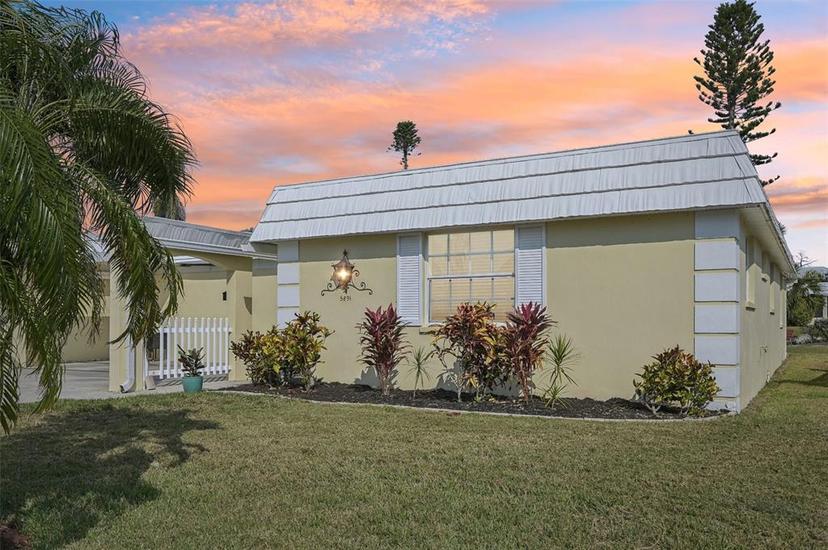 Picture of 5891 Tidewood Avenue Unit 1, Sarasota FL 34231