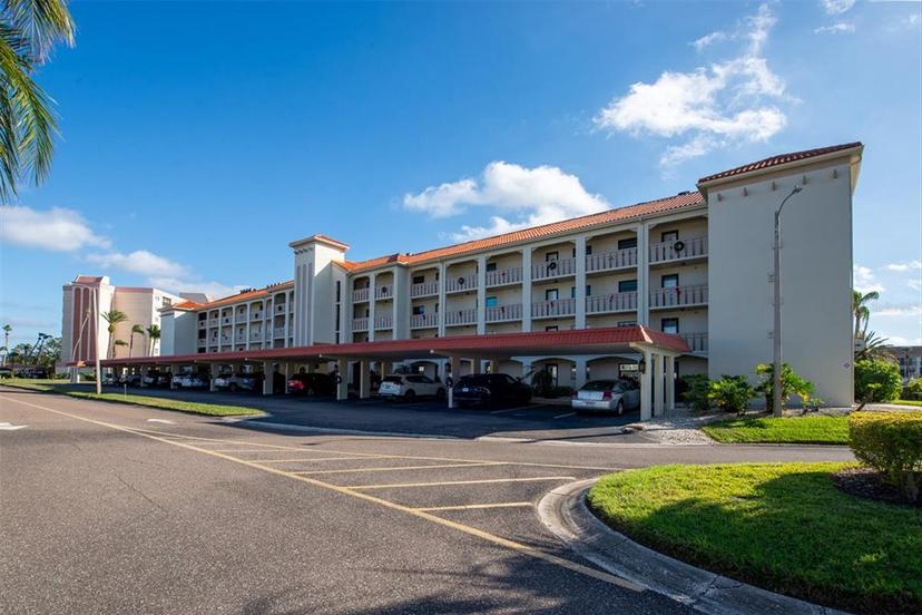 Picture of 19029 Us Highway 19 N Unit 8-25, Clearwater FL 33764