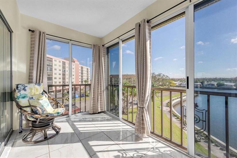 Picture of 19029 Us Highway 19 N Unit 8-25, Clearwater FL 33764
