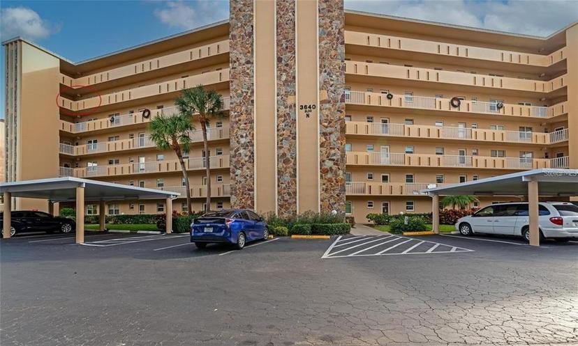 Picture of 3640 Ironwood Circle Unit 601N, Bradenton FL 34209