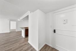 Picture of 2611 Bayshore Boulevard Unit 506, Tampa, FL 33629