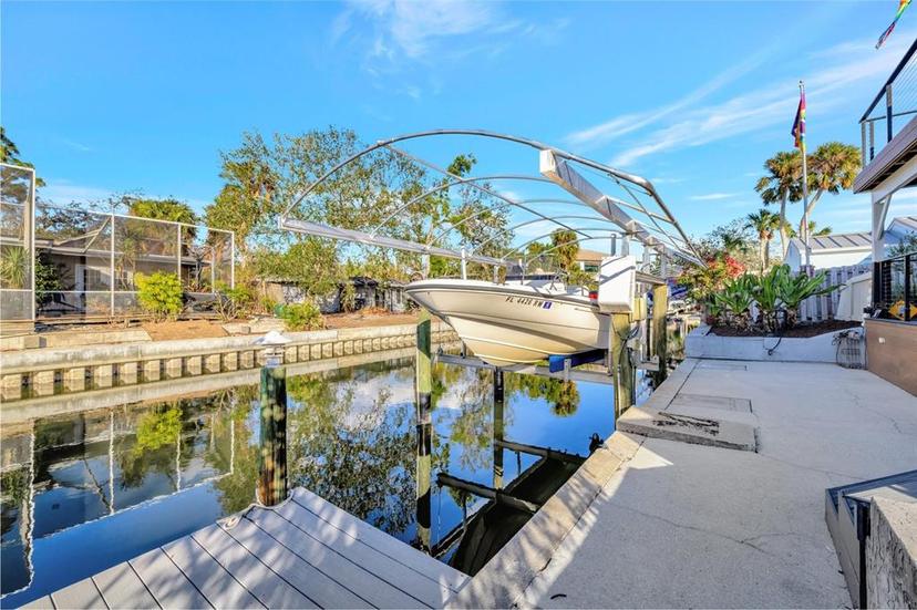 Picture of 521 Cummings Street, Sarasota FL 34242