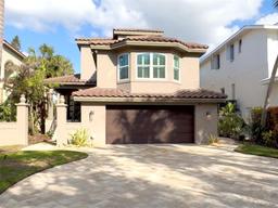 Picture of 5159 Oxford Drive, Sarasota, FL 34242