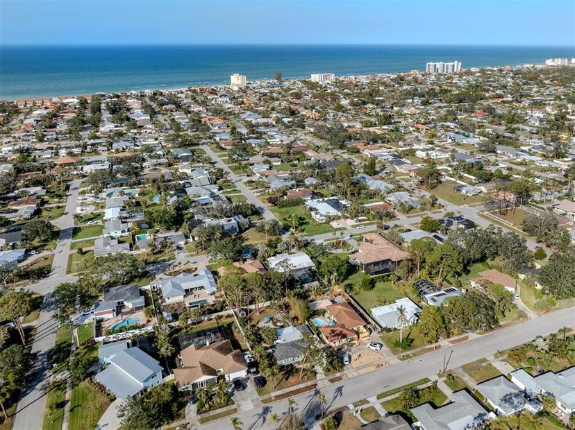 Picture of 828 Nokomis Avenue S, Venice FL 34285