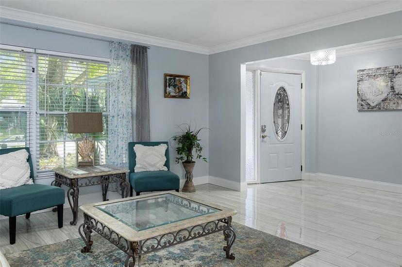 Picture of 8134 Bayshore Drive, Seminole FL 33776