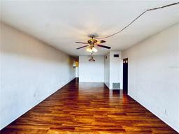 Picture of 4300 58Th Street N Unit 2005, Kenneth City, FL 33709