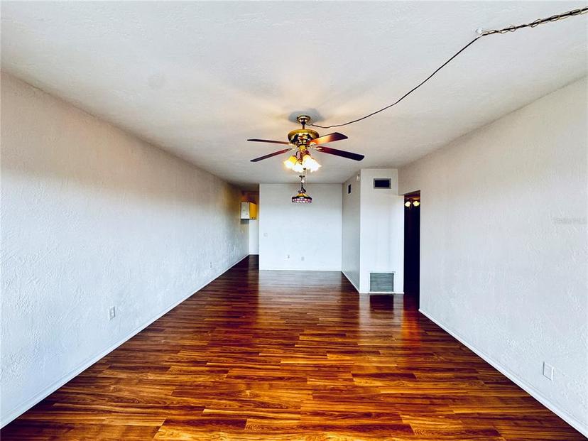Picture of 4300 58Th Street N Unit 2005, Kenneth City FL 33709
