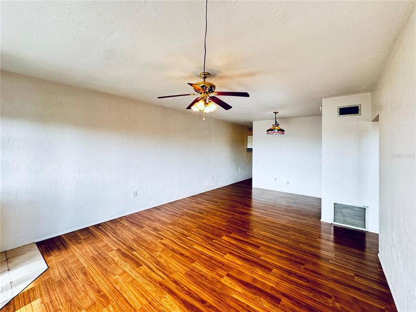 Picture of 4300 58Th Street N Unit 2005, Kenneth City FL 33709
