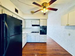 Picture of 4300 58Th Street N Unit 2005, Kenneth City, FL 33709