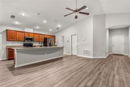 Picture of 3382 Mahogany Pointe Loop, Lakeland, FL 33810