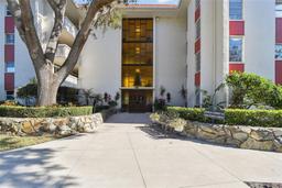 Picture of 2650 Pearce Drive Unit 301, Clearwater, FL 33764