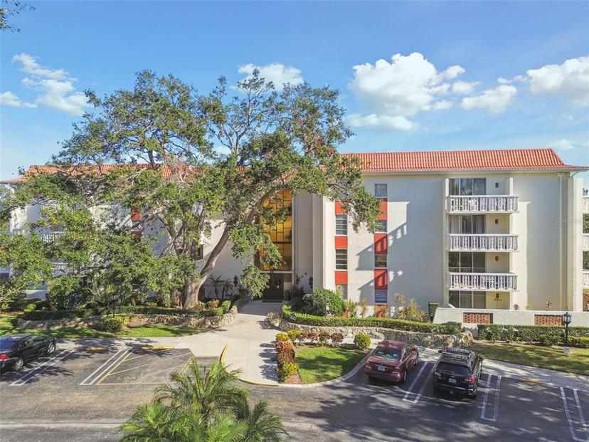Picture of 2650 Pearce Drive Unit 301, Clearwater FL 33764