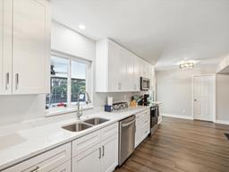Picture of 8304 Sandstone Court, Tampa, FL 33615