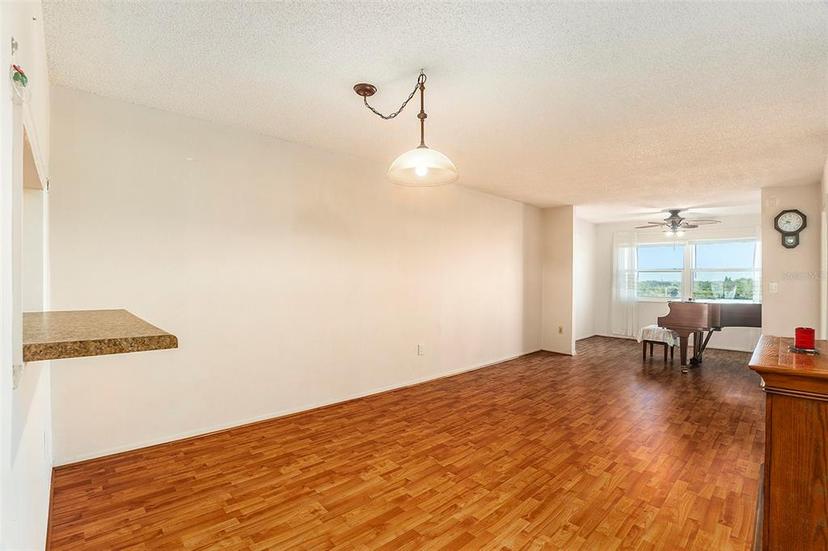Picture of 801 83Rd Avenue N Unit 511, St Petersburg FL 33702