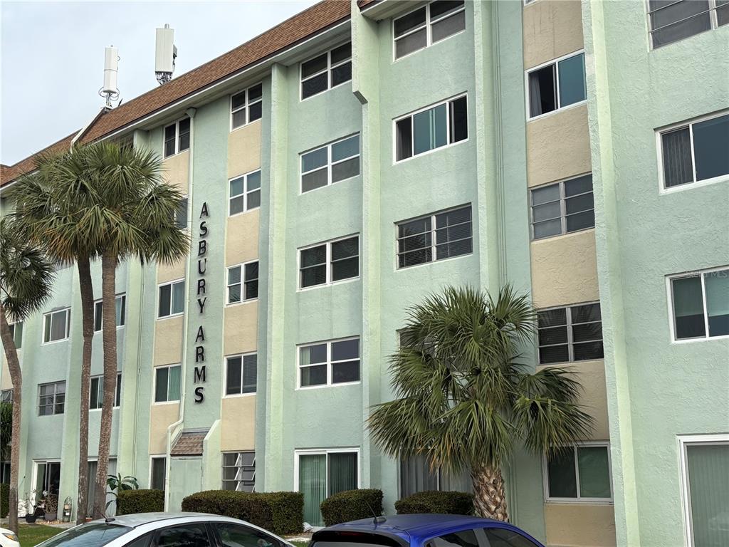 Picture of 801 83Rd Avenue N Unit 511, St Petersburg, FL 33702