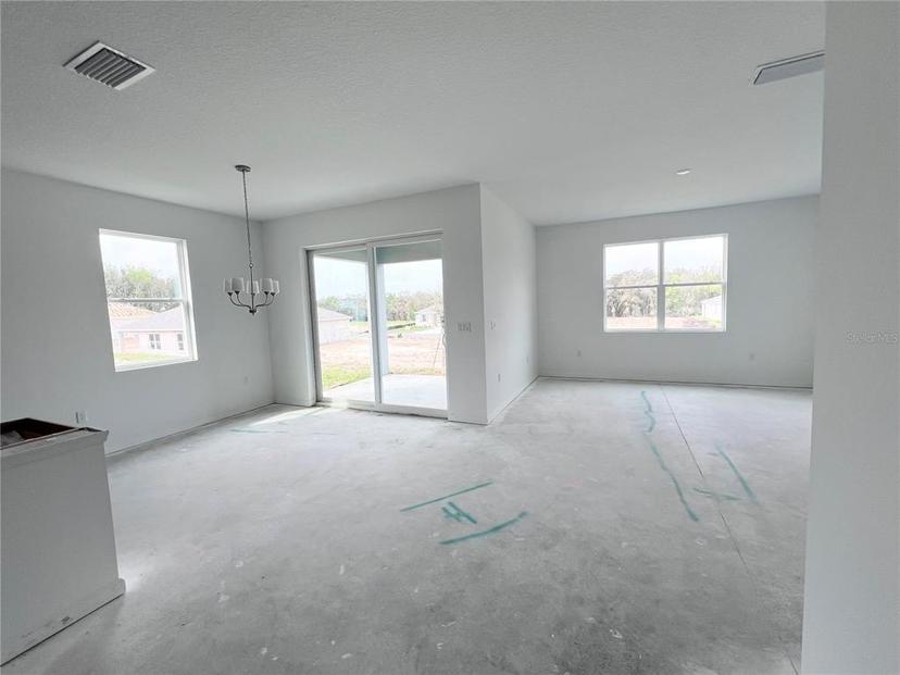 Picture of 2827 Supermarine Road, Tavares FL 32778