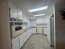 Picture of 14 Rabbit Trail, Wildwood, FL 34785