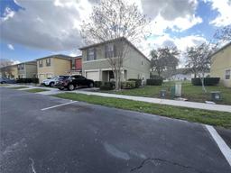 Picture of 572 Cresting Oak Circle Unit 19, Orlando, FL 32824
