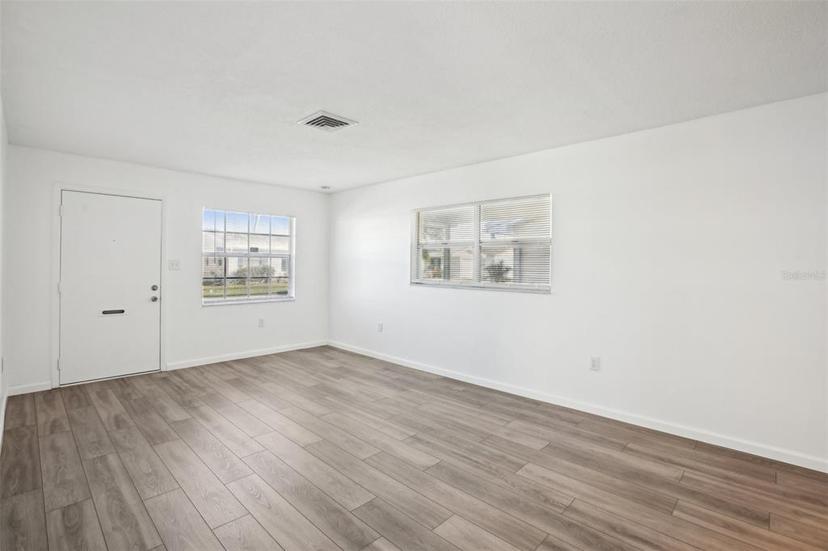 Picture of 5430 Palm Crest Court N, Pinellas Park FL 33782