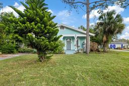 Picture of 6609 N Elizabeth Street, Tampa, FL 33604