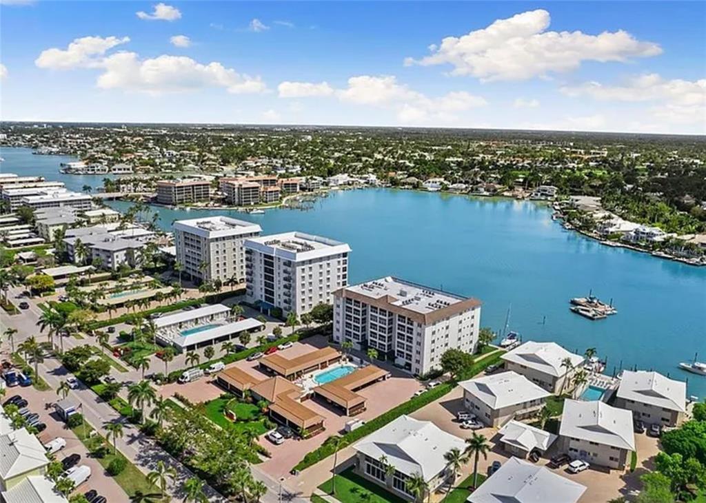 Picture of 2600 Gulf Shore Boulevard N Unit 32, Naples, FL 34103